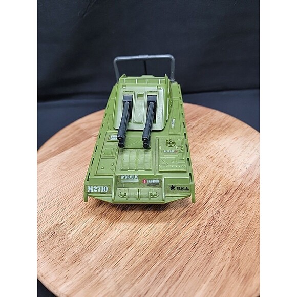 Vintage 1985 Hasbro GIJOE Arah Armadillo M2710 Military Tank Green Plastic Toy - Picture 2 of 8